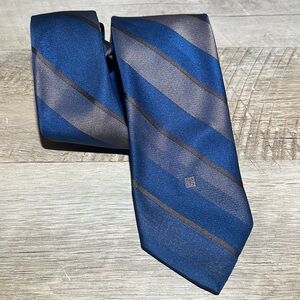 GIVENCHY Tie